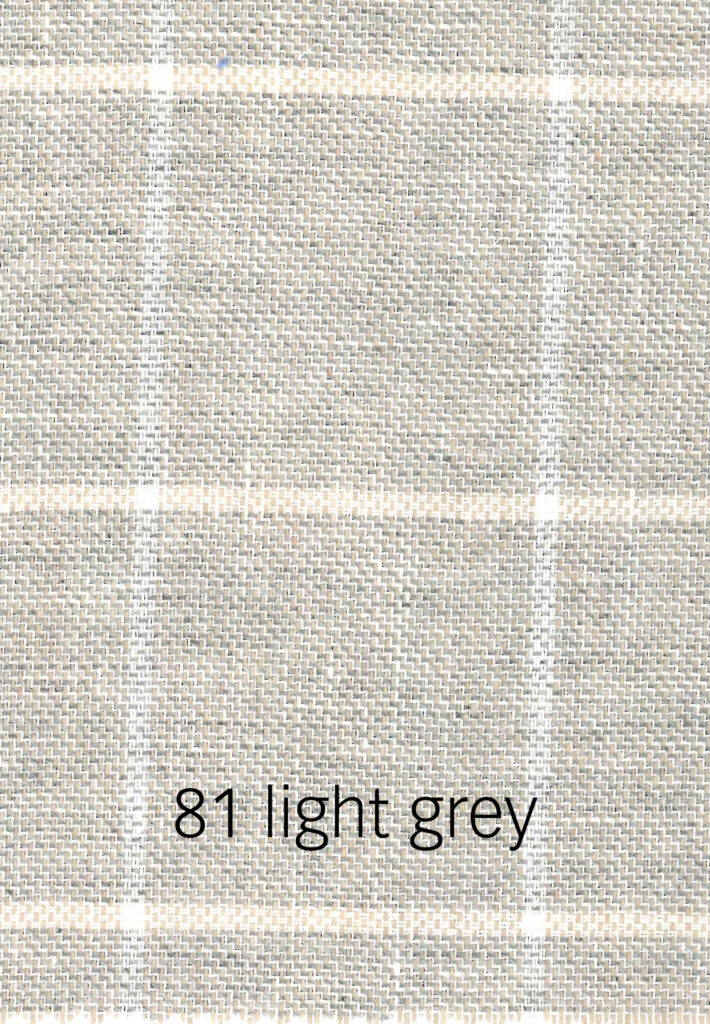 Foto eines hellgrauen Stoffmusters mit hellem Karomuster.