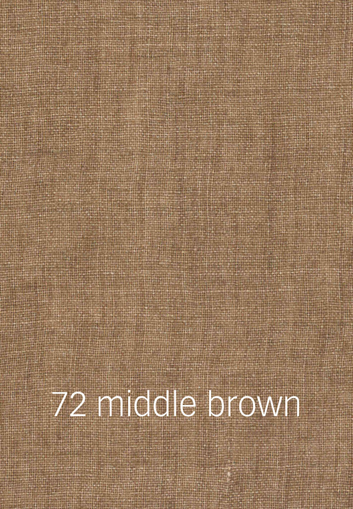 Foto eines mittelbraunen Stoffmusters.